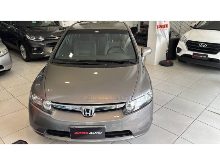 HONDA - CIVIC - 2007/2007 - Cinza - R$ 47.990,00