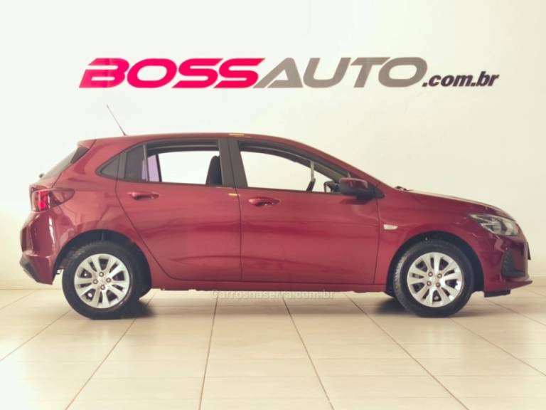 CHEVROLET - ONIX - 2022/2023 - Vinho - R$ 69.900,00