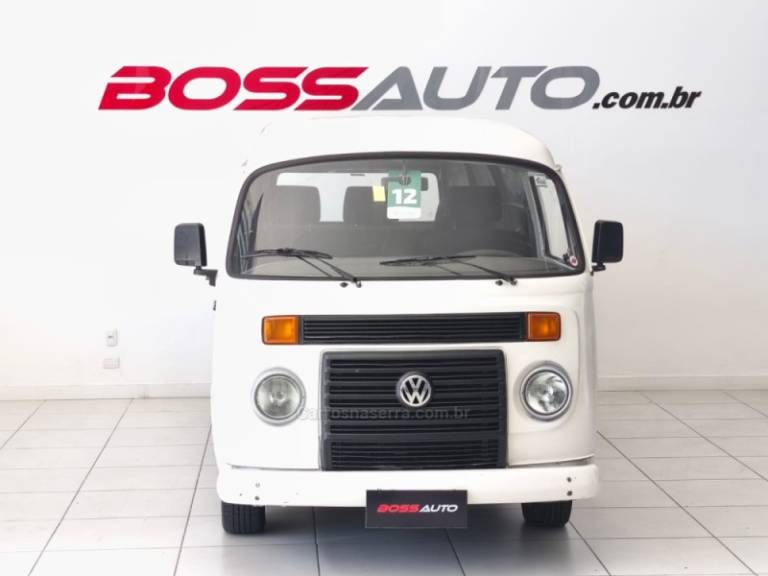 VOLKSWAGEN - KOMBI - 2011/2012 - Branca - R$ 42.500,00