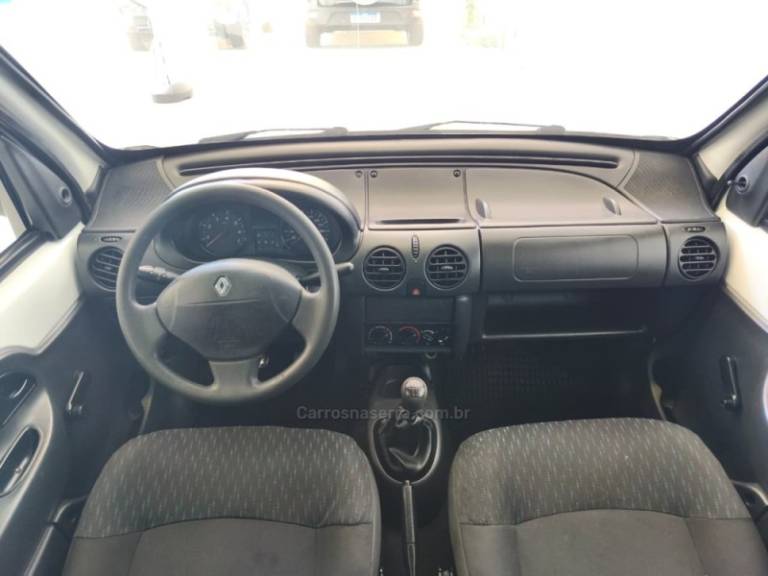 RENAULT - KANGOO - 2014/2015 - Branca - R$ 47.900,00