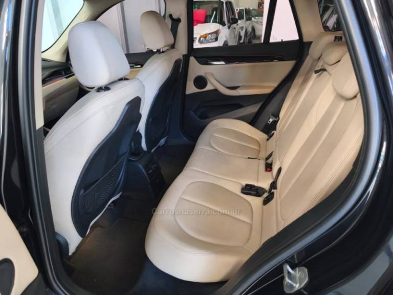 BMW - X1 - 2019/2019 - Preta - R$ 129.900,00