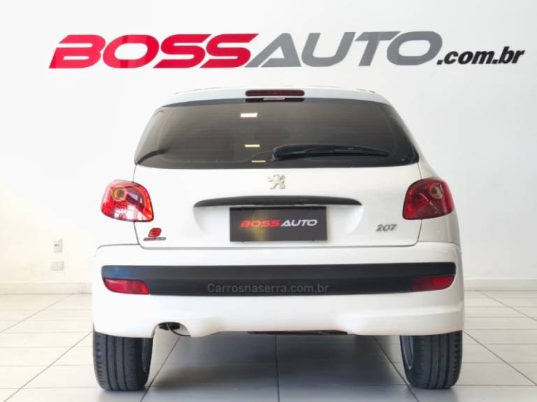 PEUGEOT - 207 - 2010/2011 - Branca - R$ 22.900,00