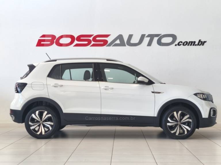 VOLKSWAGEN - T-CROSS - 2022/2023 - Branca - R$ 129.500,00