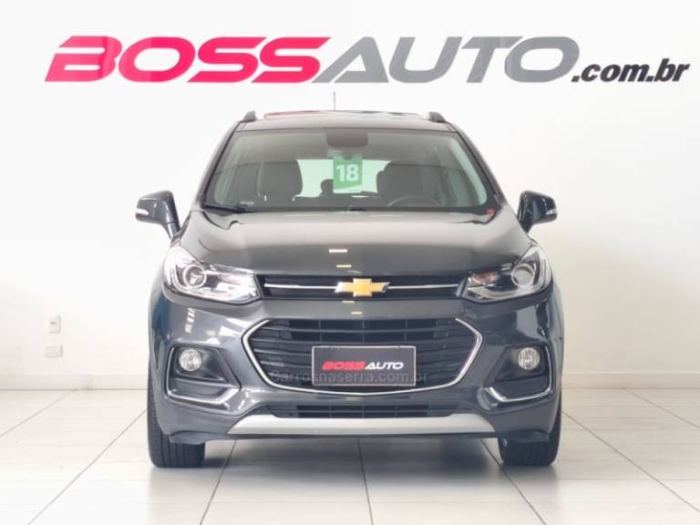 CHEVROLET - TRACKER - 2017/2018 - Cinza - R$ 88.700,00