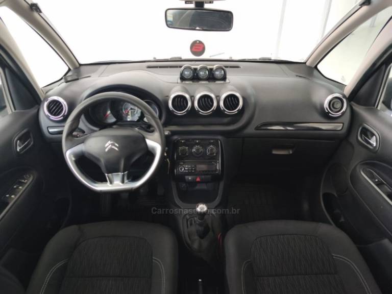 CITROËN - AIRCROSS - 2010/2011 - Marrom - R$ 34.900,00