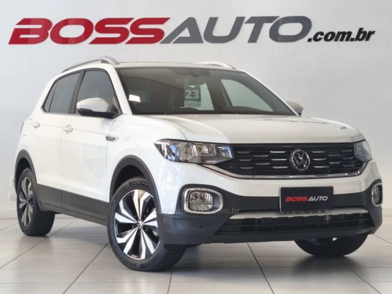 VOLKSWAGEN - T-CROSS - 2022/2023 - Branca - R$ 129.500,00