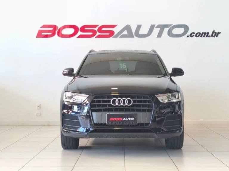 AUDI - Q3 - 2015/2016 - Preta - R$ 91.900,00