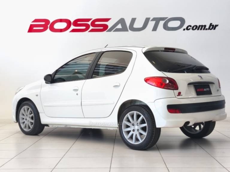 PEUGEOT - 207 - 2010/2011 - Branca - R$ 22.900,00