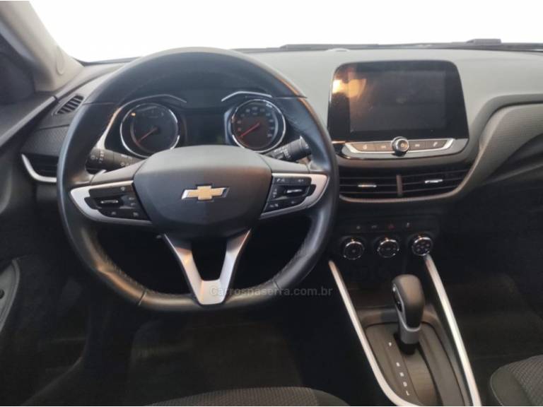 CHEVROLET - ONIX - 2022/2023 - Branca - R$ 87.900,00