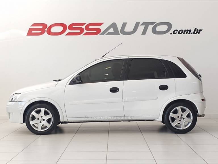 CHEVROLET - CORSA - 2011/2011 - Branca - R$ 29.900,00