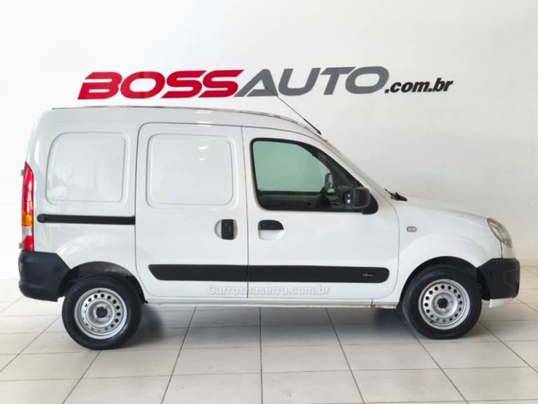 RENAULT - KANGOO - 2014/2015 - Branca - R$ 47.900,00