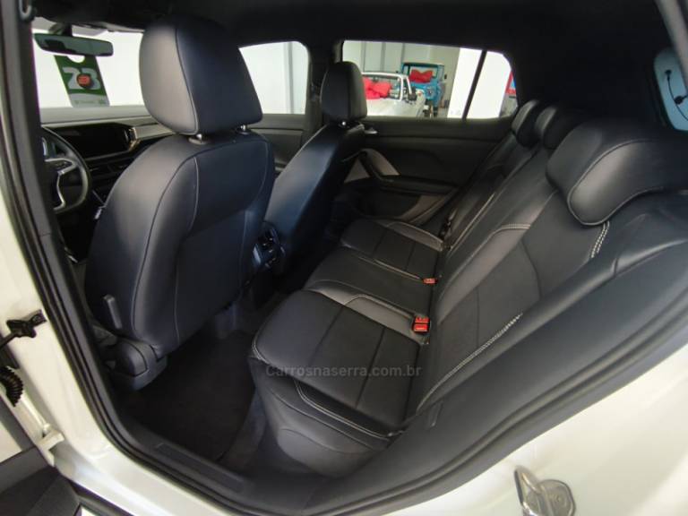 VOLKSWAGEN - T-CROSS - 2022/2023 - Branca - R$ 129.500,00