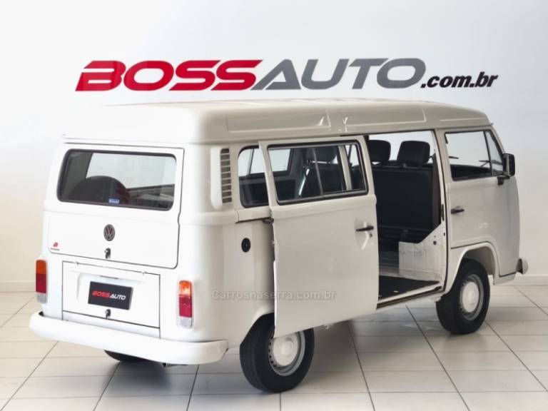 VOLKSWAGEN - KOMBI - 1998/1999 - Branca - R$ 34.900,00