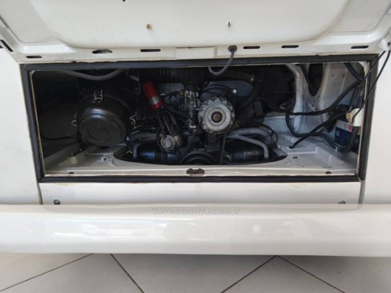 VOLKSWAGEN - KOMBI - 1998/1999 - Branca - R$ 34.900,00