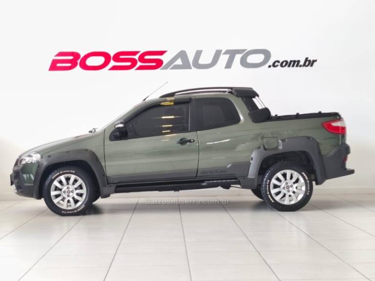 FIAT - STRADA - 2015/2016 - Verde - Sob Consulta