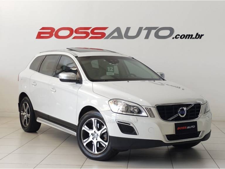 VOLVO - XC60 - 2012/2012 - Branca - R$ 79.900,00