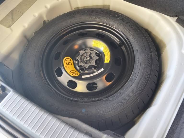 VOLKSWAGEN - T-CROSS - 2022/2023 - Branca - R$ 129.500,00