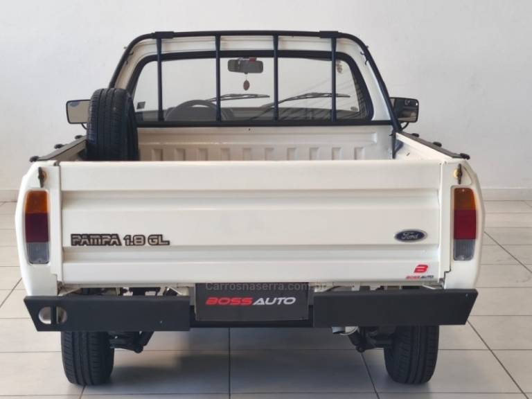FORD - PAMPA - 1993/1993 - Branca - R$ 38.900,00