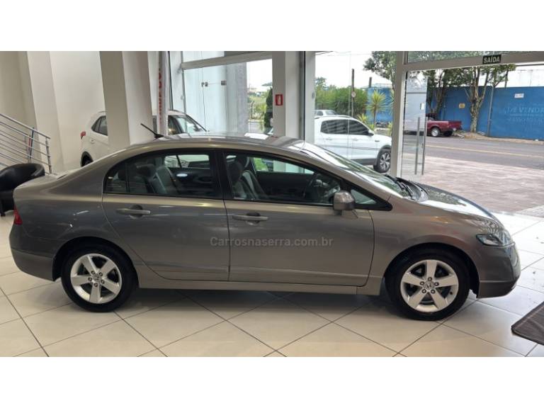 HONDA - CIVIC - 2007/2007 - Cinza - R$ 47.990,00