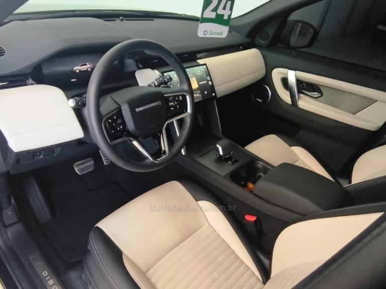 LAND ROVER - DISCOVERY SPORT - 2023/2024 - Preta - R$ 379.000,00