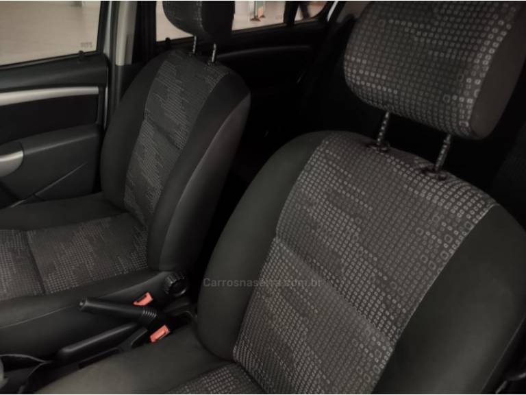 RENAULT - SANDERO - 2010/2011 - Prata - R$ 29.900,00