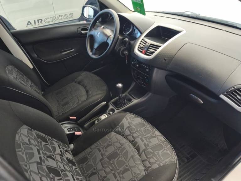 PEUGEOT - 207 - 2010/2011 - Branca - R$ 22.900,00