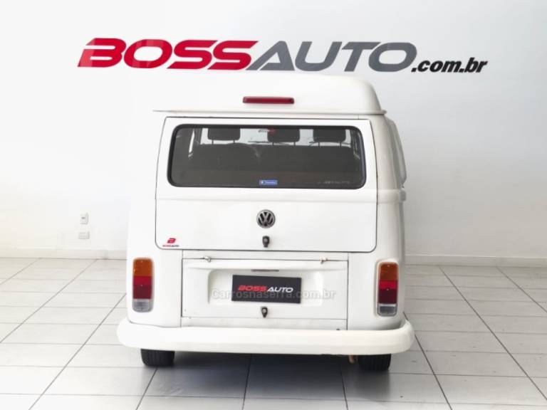 VOLKSWAGEN - KOMBI - 2011/2012 - Branca - R$ 42.500,00