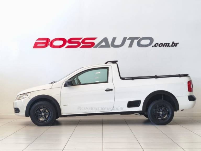 VOLKSWAGEN - SAVEIRO - 2012/2012 - Branca - R$ 37.900,00
