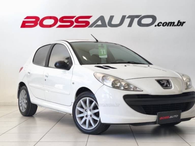 PEUGEOT - 207 - 2010/2011 - Branca - R$ 22.900,00