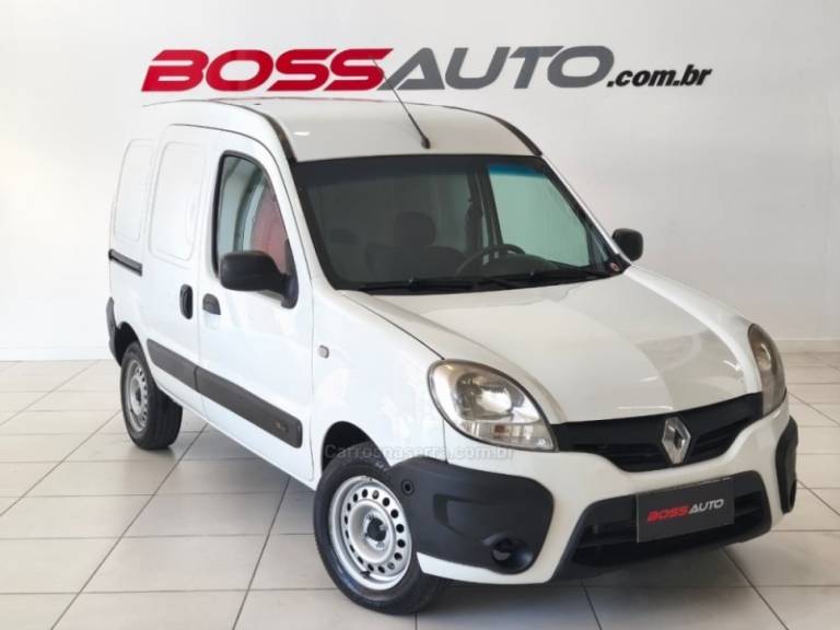 RENAULT - KANGOO - 2014/2015 - Branca - R$ 47.900,00
