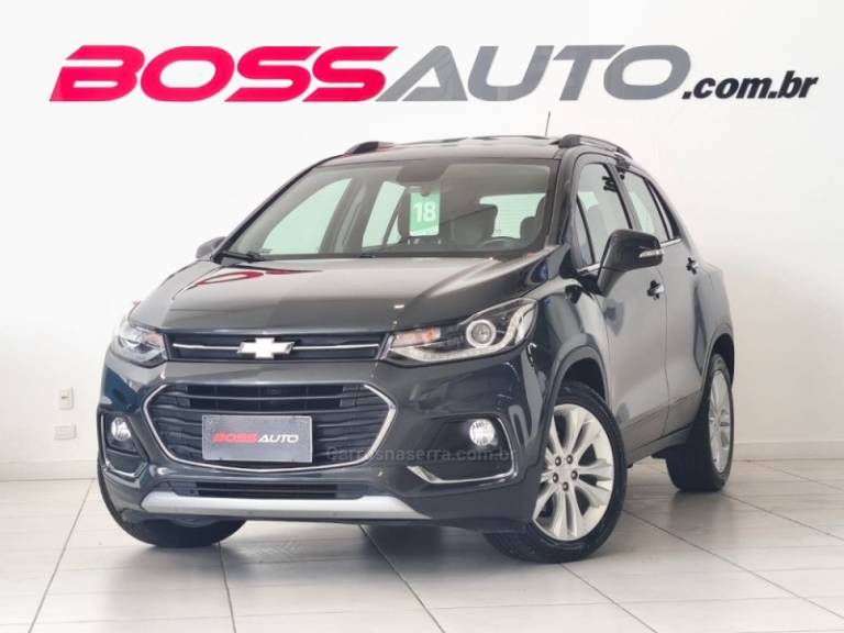 CHEVROLET - TRACKER - 2017/2018 - Cinza - R$ 88.700,00