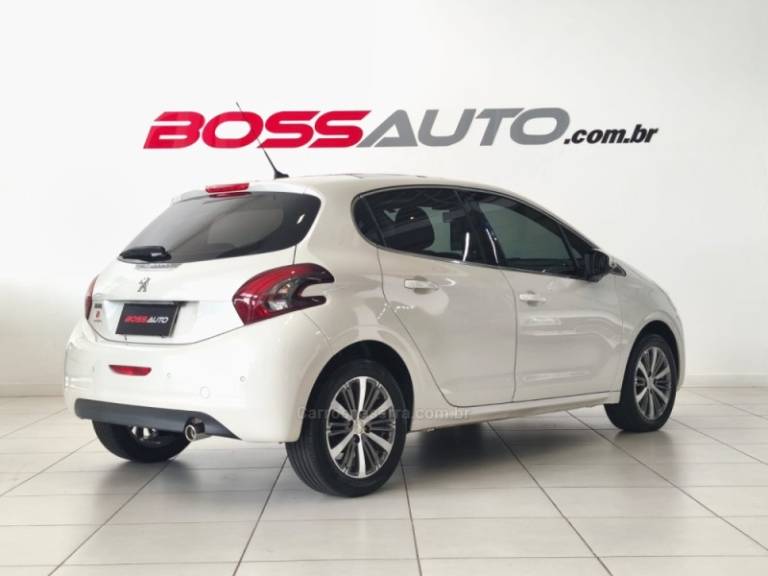 PEUGEOT - 208 - 2016/2017 - Branca - R$ 59.500,00