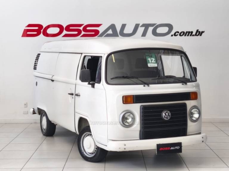VOLKSWAGEN - KOMBI - 2011/2012 - Branca - R$ 42.500,00
