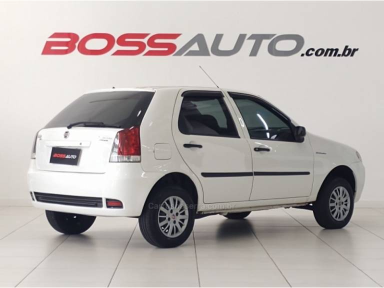 FIAT - PALIO - 2010/2010 - Branca - R$ 23.900,00