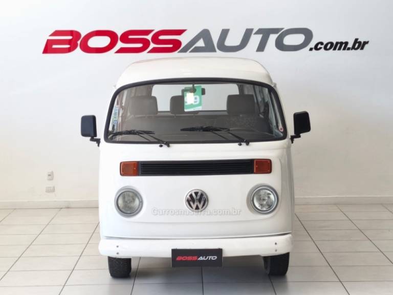 VOLKSWAGEN - KOMBI - 1998/1999 - Branca - R$ 34.900,00