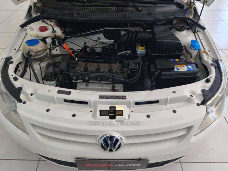 VOLKSWAGEN - SAVEIRO - 2012/2012 - Branca - R$ 37.900,00